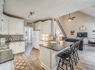 722 Tall Oaks Dr, Canton, GA 30114