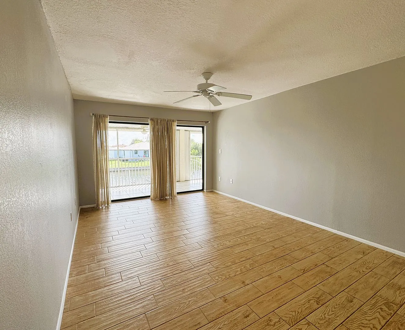 1400 Mineo Dr — Photo 4