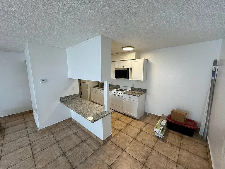 1613 Constantine Way #1 — Photo 7