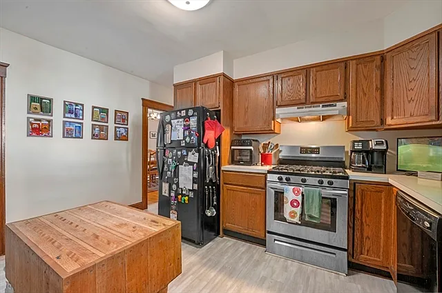 48 Chestnut St #2 — Photo 7