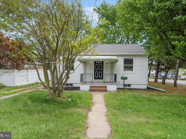 141 Riviera Dr, Pasadena, MD 21122