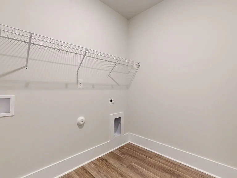 510 Edgewater Way — Photo 23