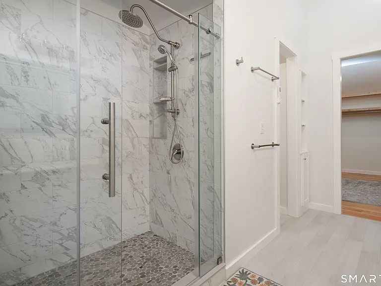9 Woodcrest Ln — Photo 14