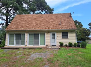 166 Abby Ln, Kilmarnock, VA 22482