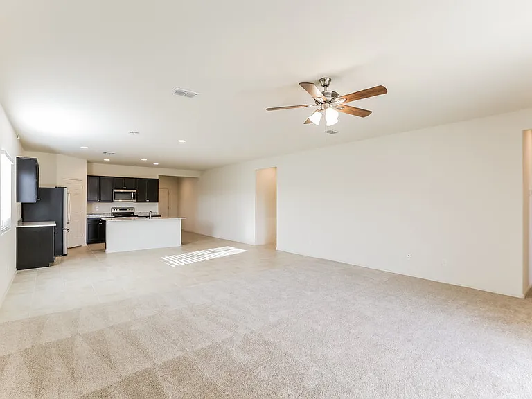 10804 W Bloch Rd — Photo 4