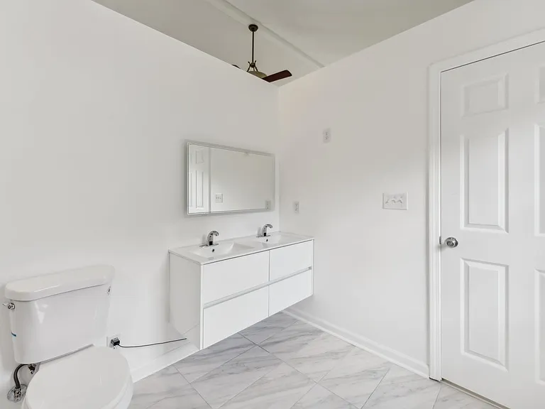 8403 Silverdale Ct — Photo 26