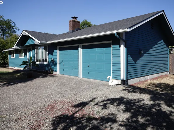 3803 Peppertree Dr, Eugene, OR 97402