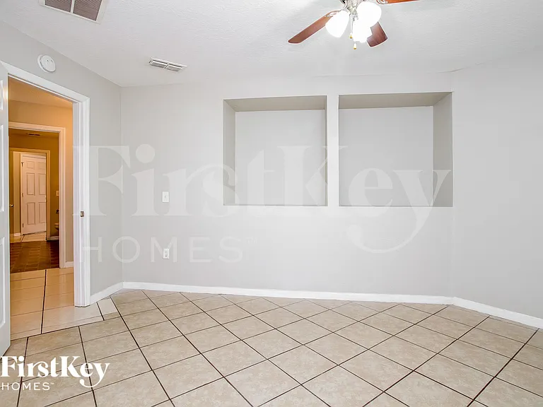 1932 Michigan Ct — Photo 12