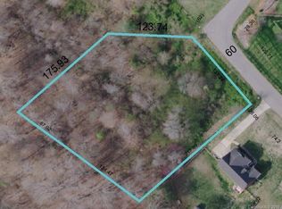 1517 Stonesthrow Dr, Bessemer City, NC 28016