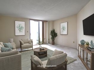 2234 Harmon Cove Tower, Secaucus, NJ