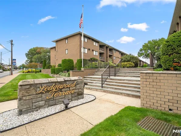 460 Liberty St APT 105, Little Ferry, NJ 07643