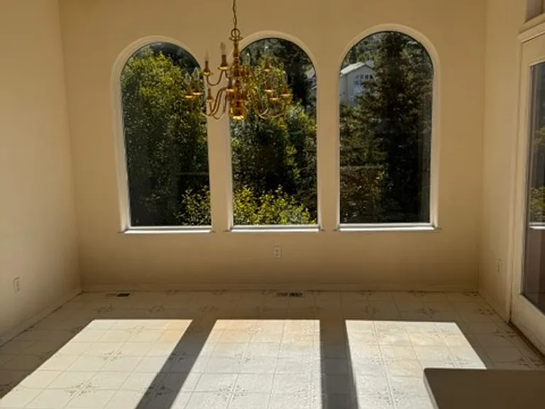 10100 Zermatt Cir — Photo 4