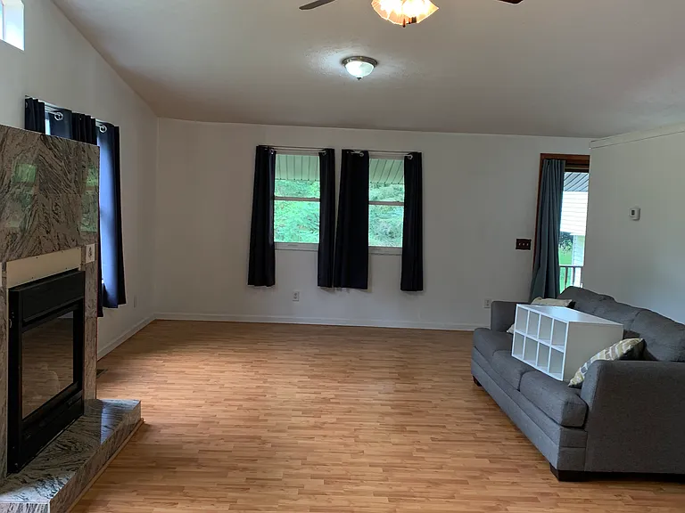 6105 Dacola Shores Rd — Photo 1