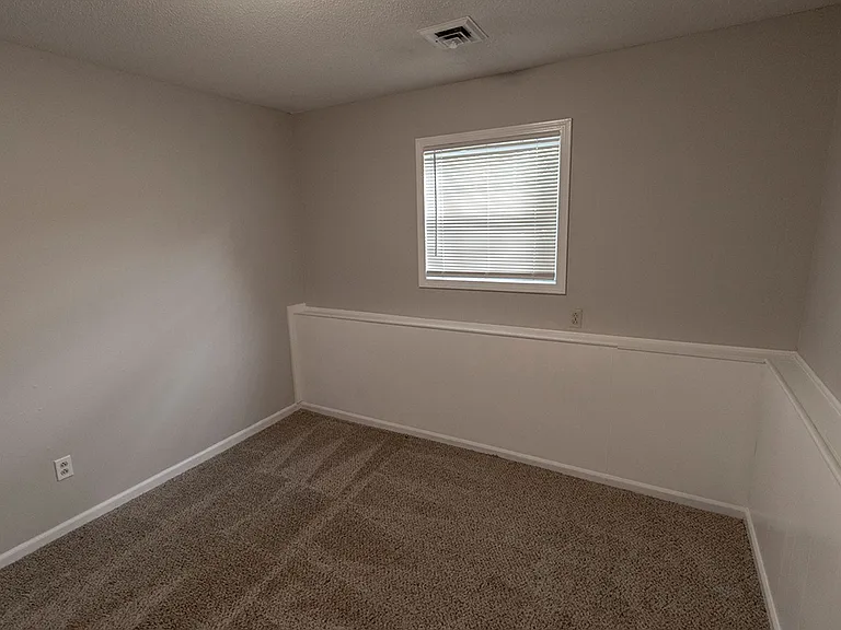 2916 Leeway Dr #C — Photo 9