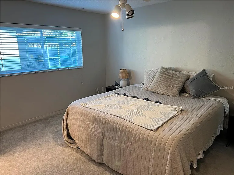 2460 E Vina Del Mar Blvd — Photo 11