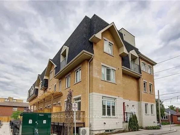 370 Hopewell Ave #212, Toronto, ON M6E 2S2