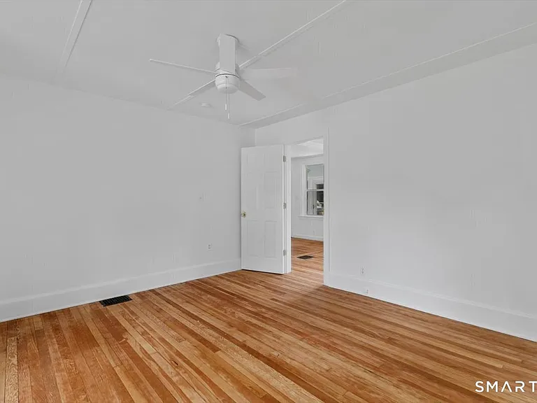 21 Green St — Photo 15