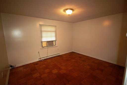 5th image of 2006 Jersey Ave #B