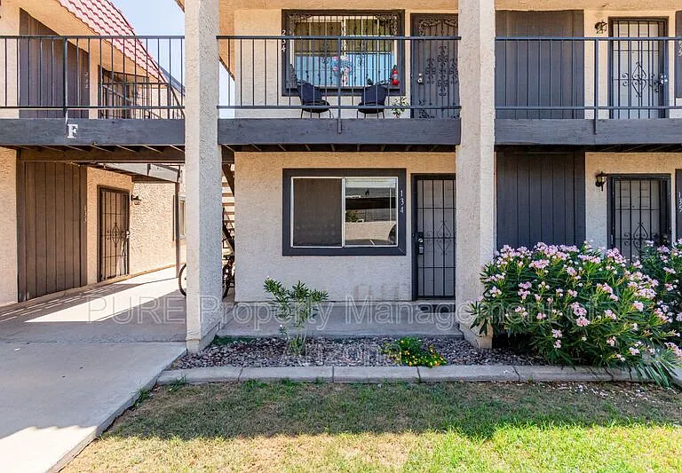 700 W University Dr #134 — Photo 1