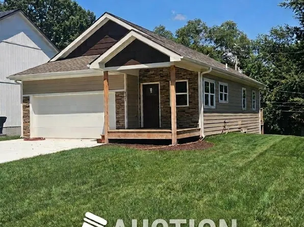 1228 Walnut St, Eudora, KS 66025