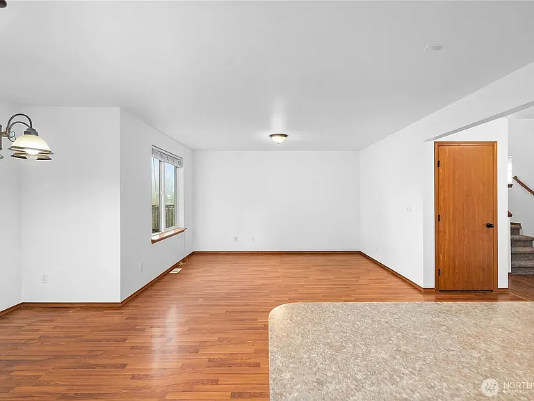 20402 11th Avenue Ct E — Photo 5