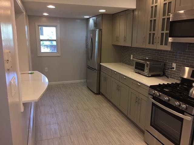 1st image of 89 Arnold St #1