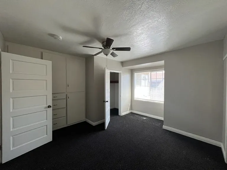 RV T 1063-1067 — Photo 12