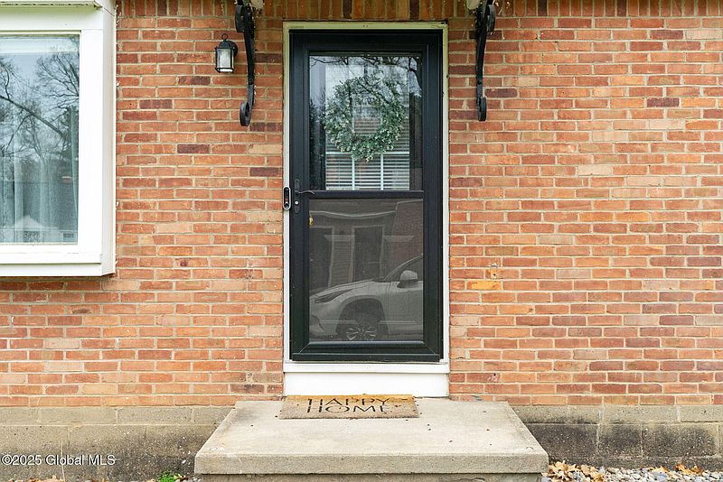 4th image of 116 Willow Lane