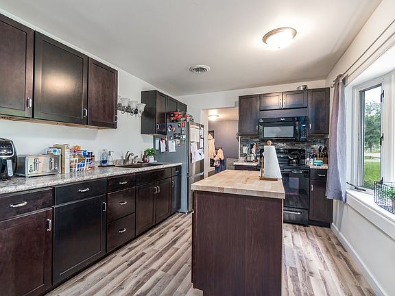 3rd image of 1612 Vine Street