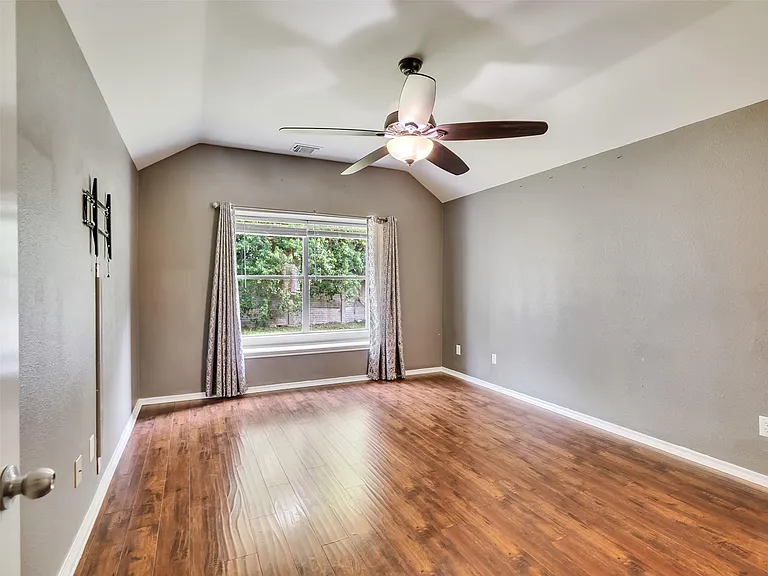 4203 Keystone Trl — Photo 17