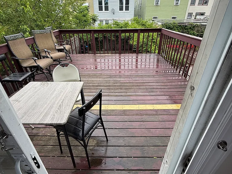 164 Beach St — Photo 18