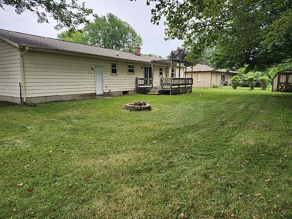5th image of 7455 Lupine Ave