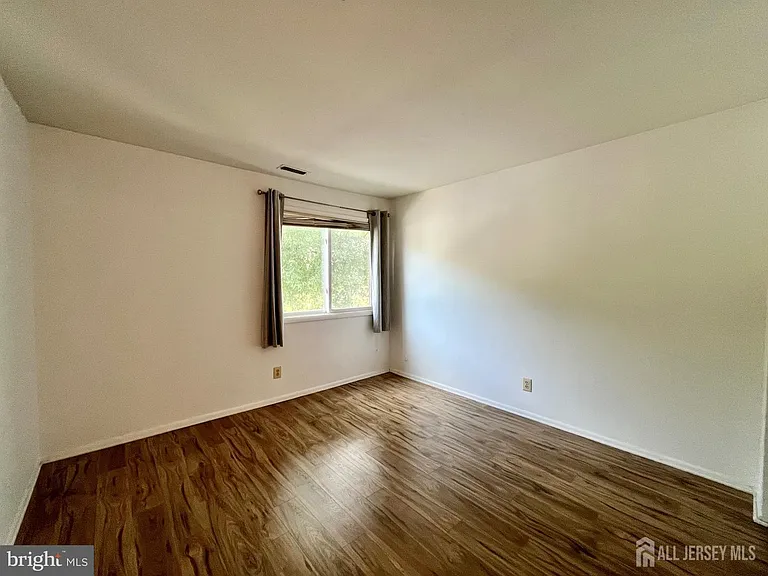 2217 Sayre Dr #0 — Photo 10