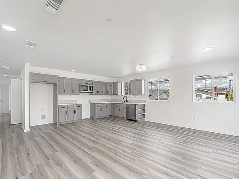 3653 Halldale Ave — Photo 2