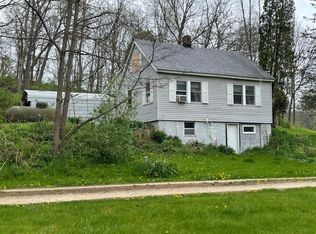 E4034 Gilman Rd, Ferryville, WI 54628