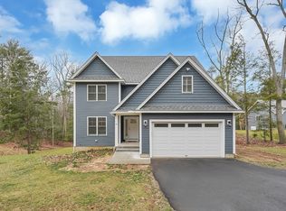 61 New Boston Rd, Sturbridge, MA 01566