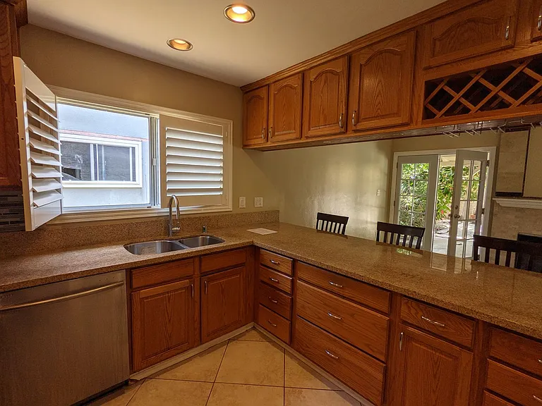 4865 Campanile Dr — Photo 29