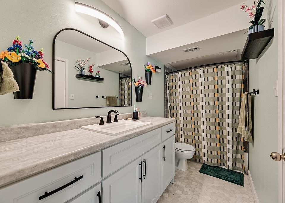 1st image of 4273 Madera Rd #4