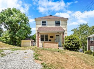 734 East Dr, Clairton, PA
