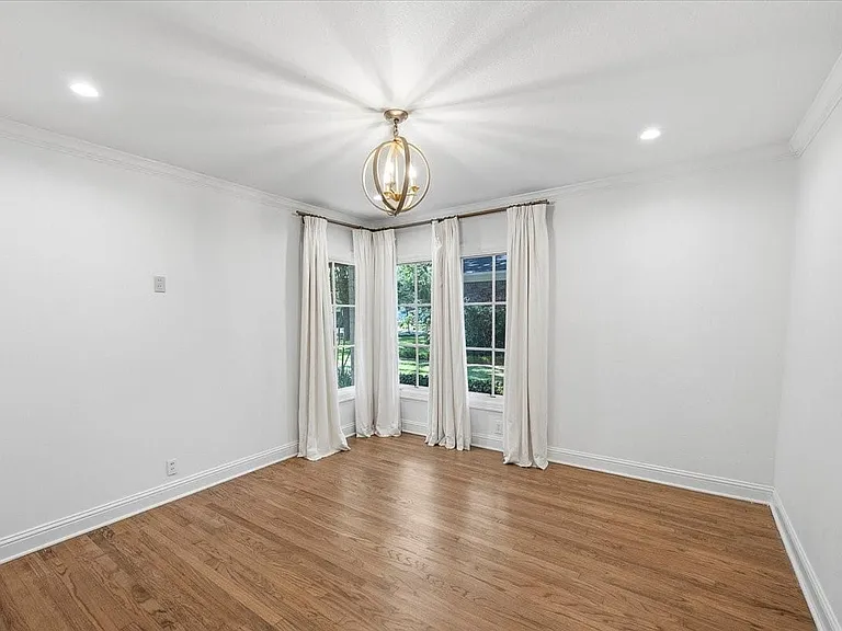 329 Eastwood Ave — Photo 30