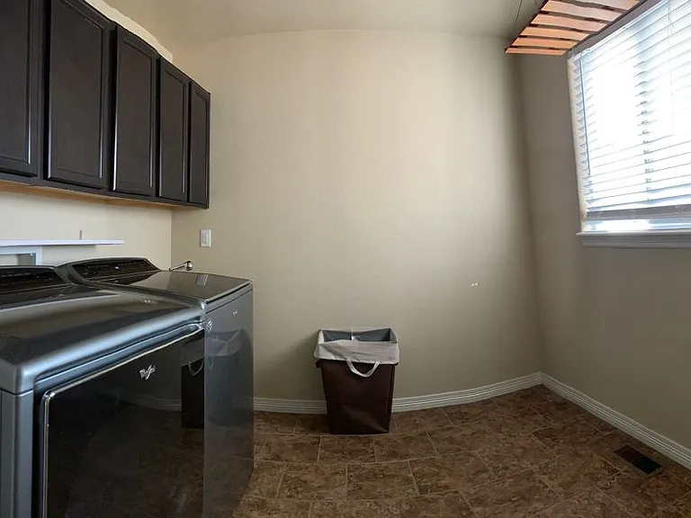7831 Whipple Pl — Photo 6