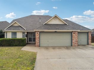 10302 E 97th Ct, Owasso, OK 74055