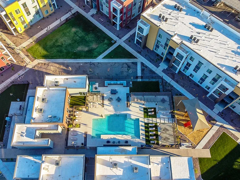 Copa Flats — Photo 38