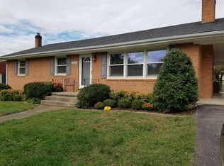 2635 Northcross Rd, Roanoke, VA 24018