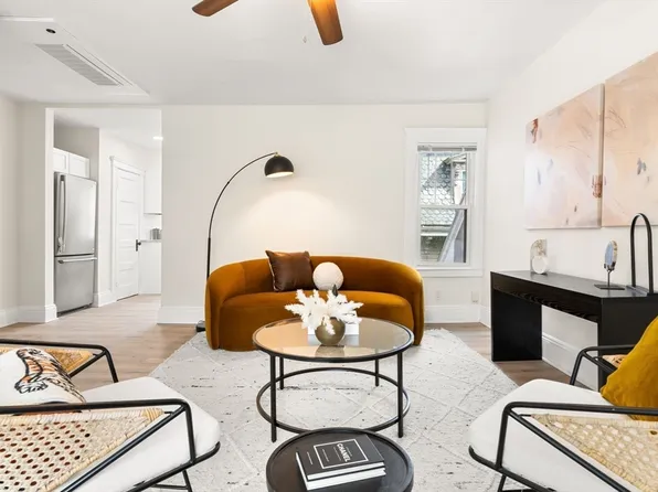 3 Regent Cir #3, Boston, MA 02130