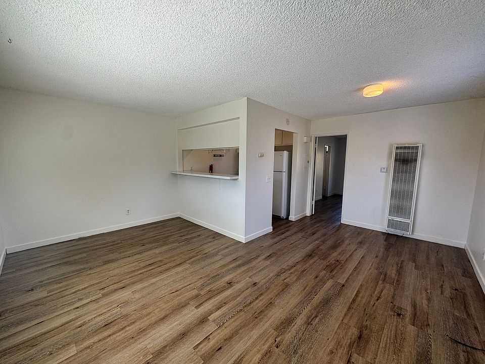 1st image of 3120 Camellia Ct APT C
