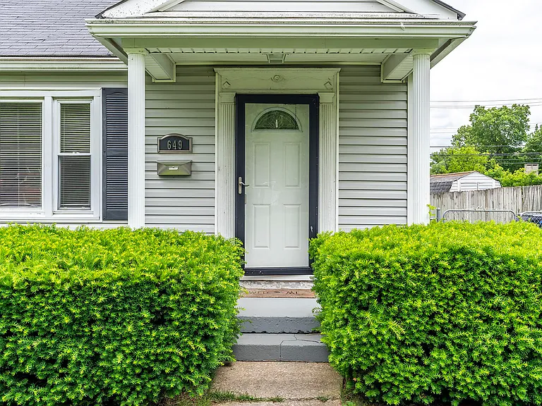 649 Mitchell Ave — Photo 3