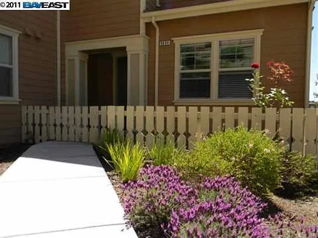 6088 Old Quarry Loop — Photo 2