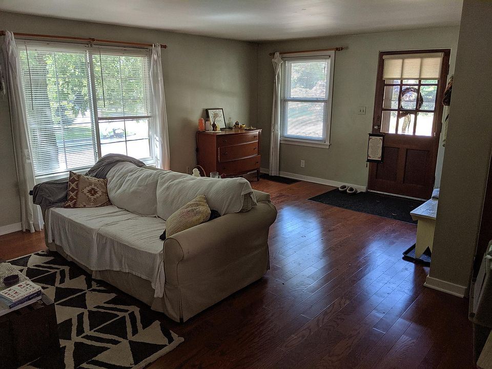 1st image of 538 Leggat St