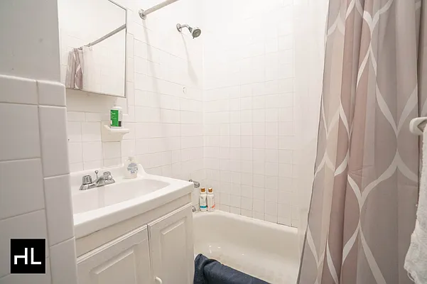 Rented by Highline Residential | media 10